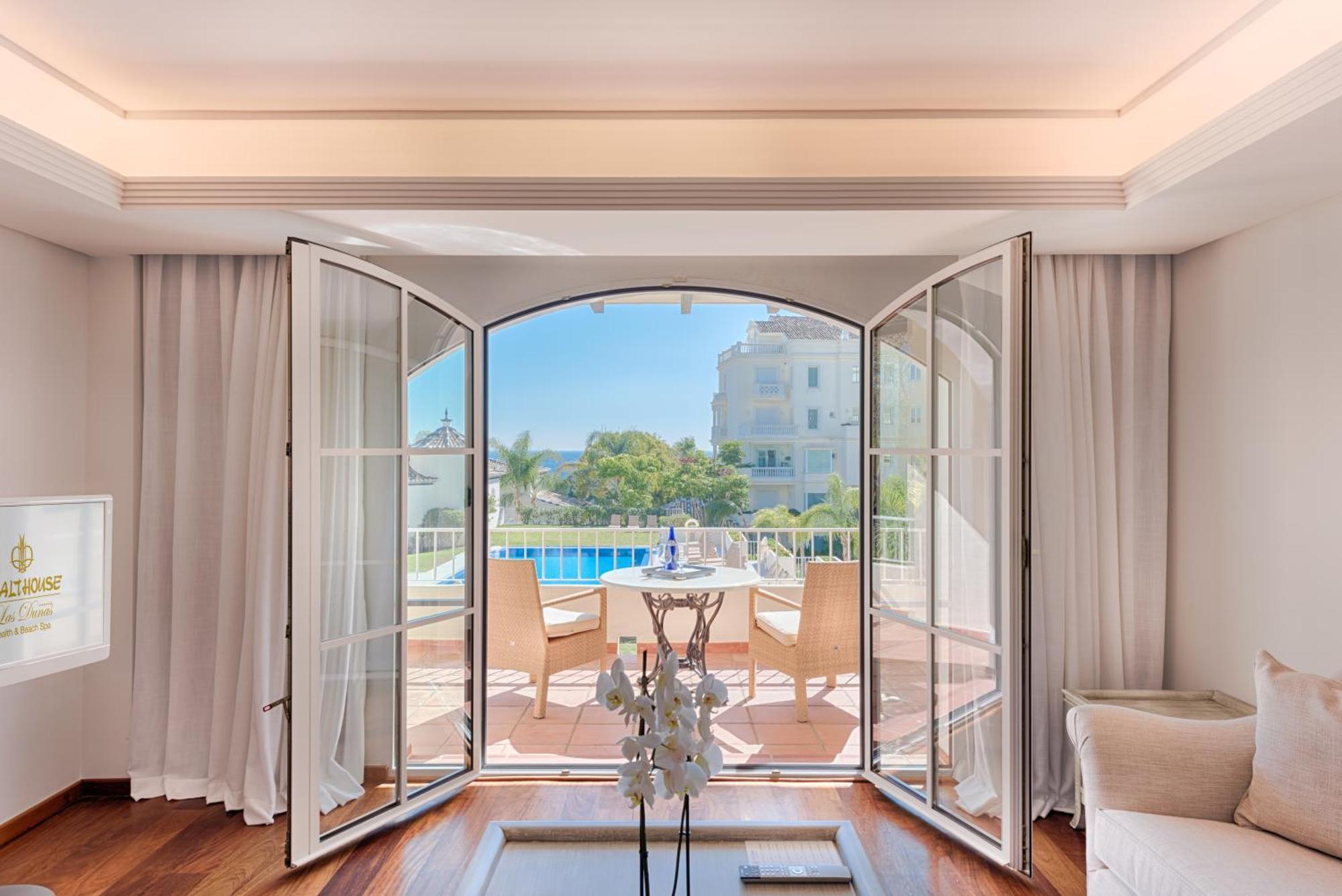Las Dunas Suites & Apartments Estepona Zewnętrze zdjęcie